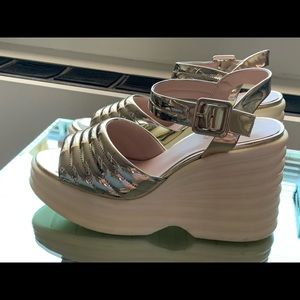 🔥Brand New Special Edition Zara Gold Wedge Sandal